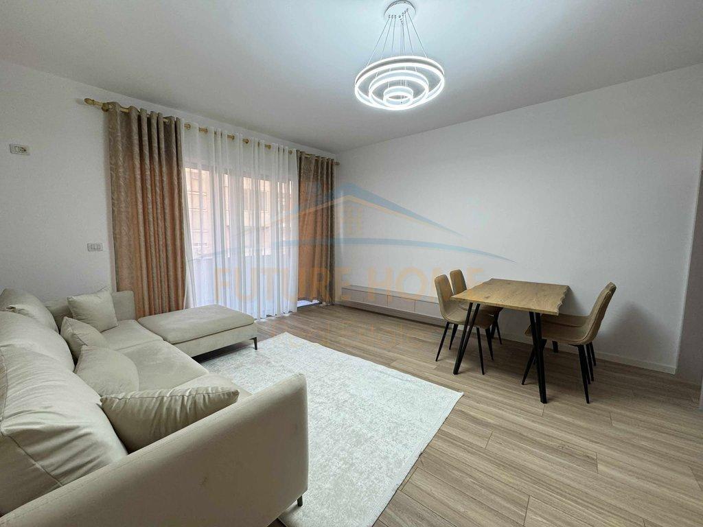 Shitet---Apartament-1+1--Astir-pranë-Bar-Artistit