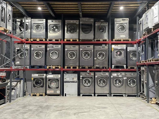 Makina industriale lavatrice , tharëse dhe pranga