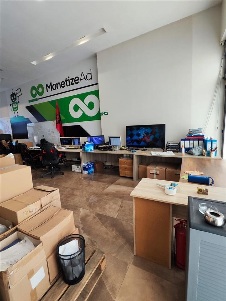 JEPET-ME-QERA-DYQAN-86M2-900-EURO-FORSINA-PLAKU