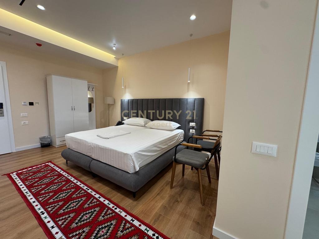 JEPET-ME-QIRA-HOTEL-NE-RRUGEN-E-ELBASANIT-