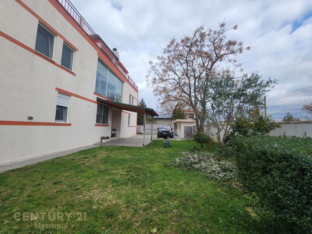 Vilë-6+5-Në-Shitje-në-Periferia-Durrës--Durrës---840000----6