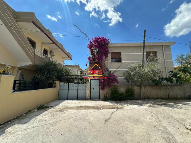 SHITET SHTËPI PRIVATE 2 KATËSHE PRANË SHKOLLËS “XHYHERi" VL
