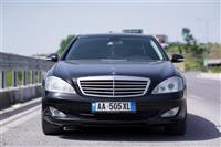 JEPET ME QERA BENZ S CLASS