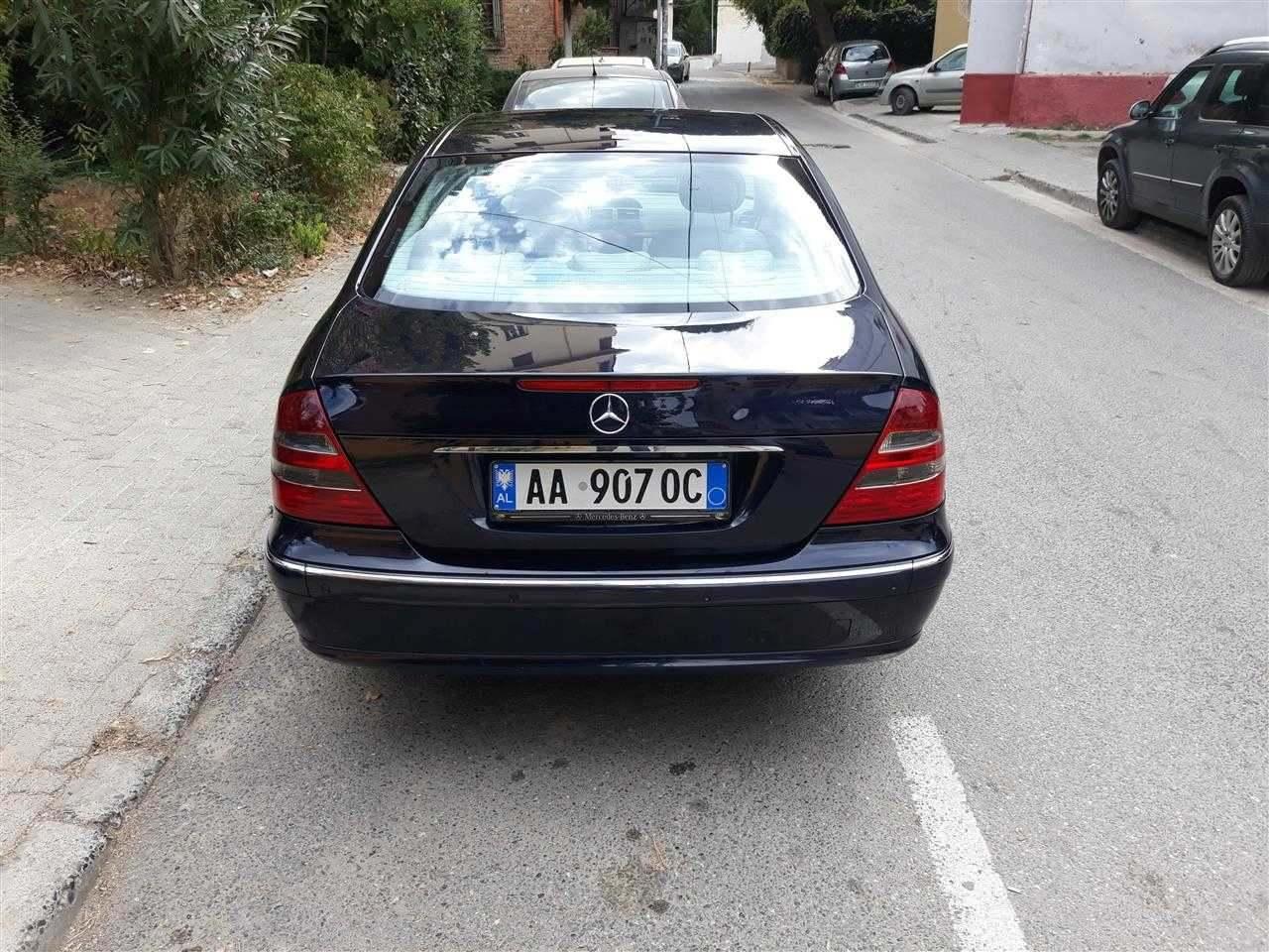 E-Class-211-