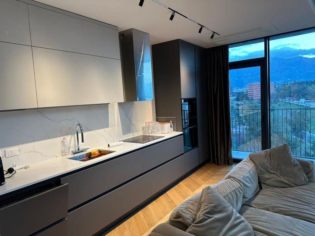 Shitet-Apartament-2+1+2--Lake-View-Residence--Tiranë