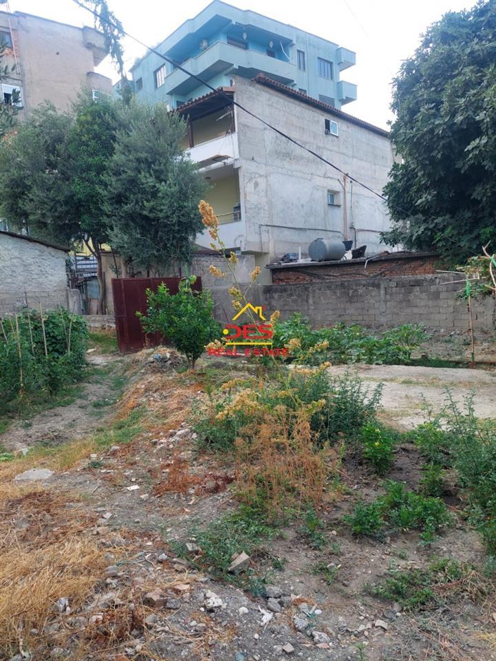 -----SHITET-SHTËPI-PRIVATE-+-TRUALL-TE-RRUGA-E-RE--VLORË