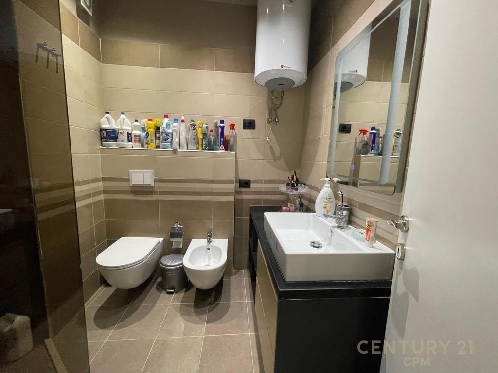 Apartament-3+1-+-Parkim-per-qira-ne-Laprake