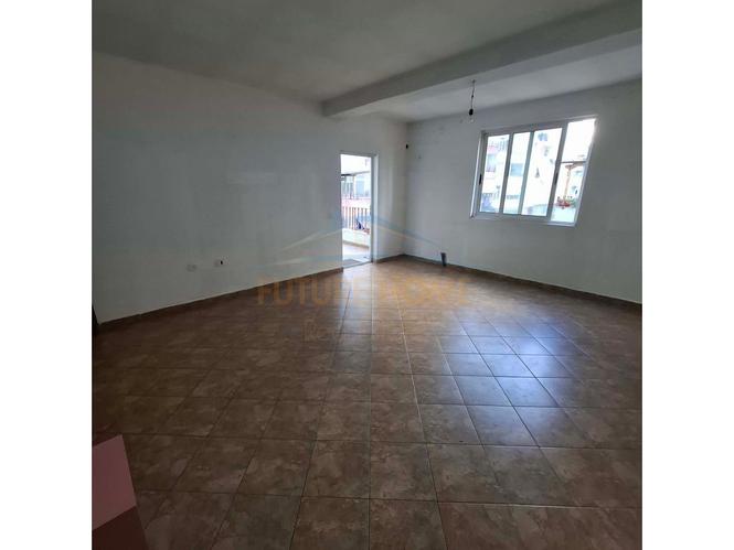 0692268458 Shitet, Apartament 2+1, Pallatet Çabej, Misto Mam