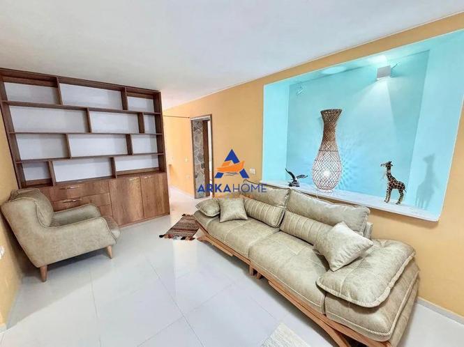 JEPET APARTMENT ME QERA 2+1+BALLKON "SHESHI WILLSON" 800 EUR