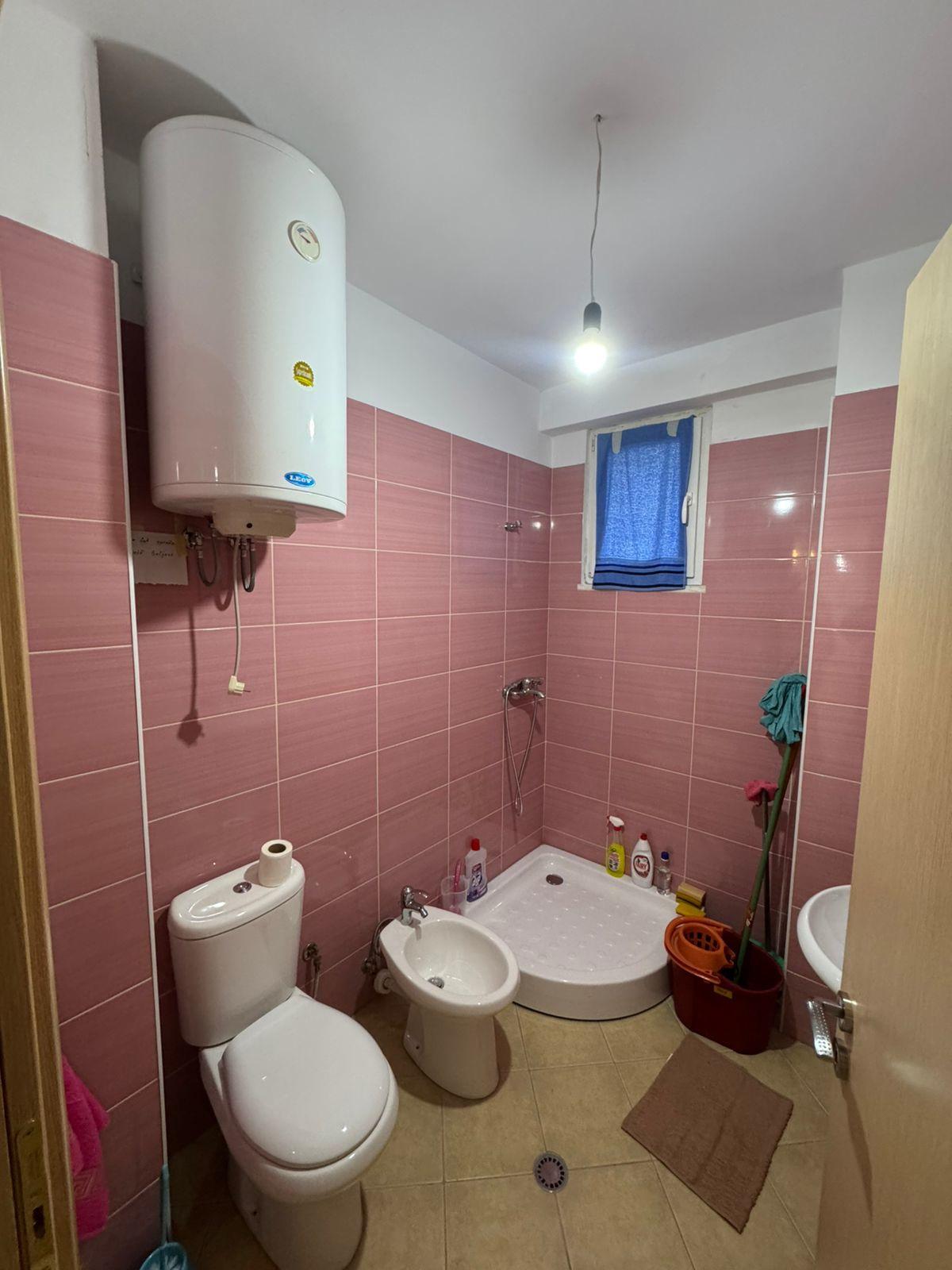 Sarreq---Apartment-2+1+2---prane-kishes-madhe