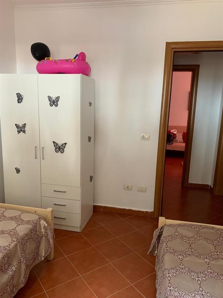 JEPET-ME-QERA-APARTAMENT-2+1-ZONA-GOLEM
