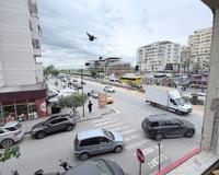 JEPET ME QERA AMBIENT BIZNESI PRANE STACIONIT TE TRENIT, DUR