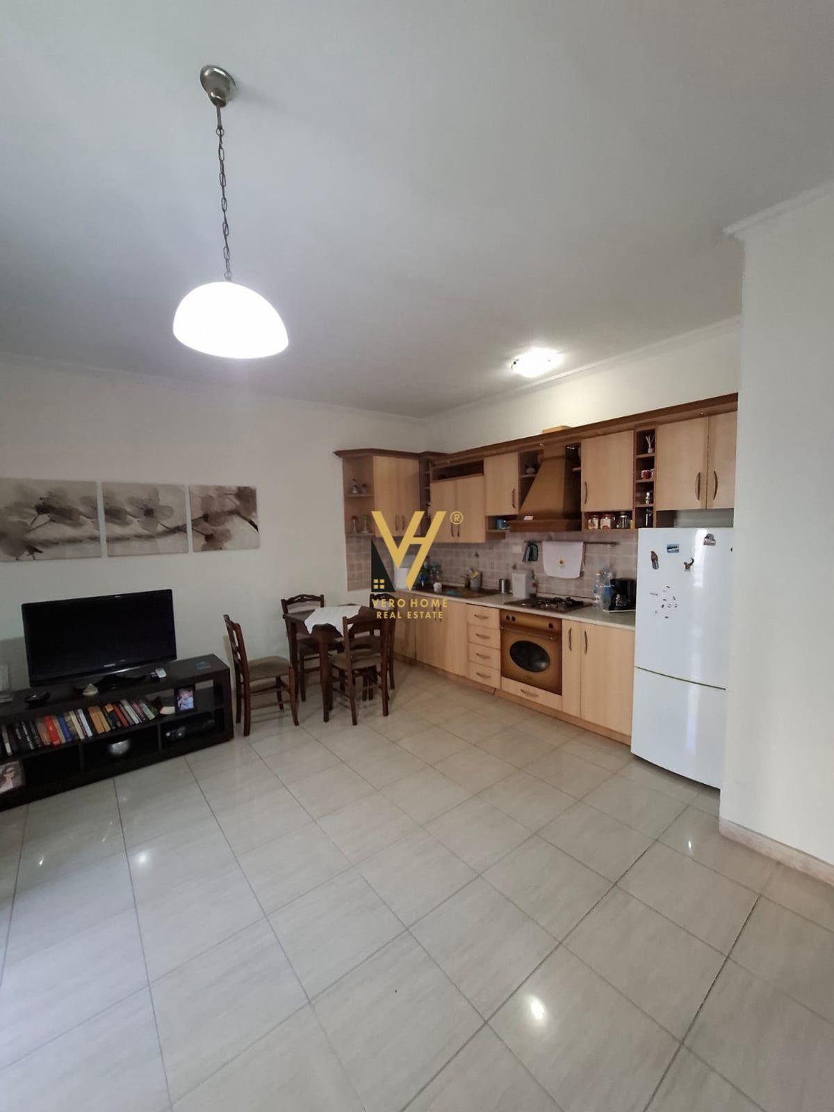 JEPET-APARTAMENT-1+1+BLK-ME-QIRA-KOMUNA-PARISIT-55-000-LEKE