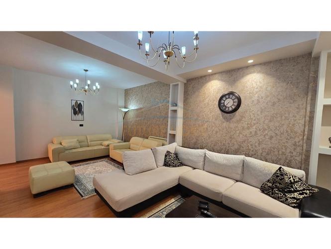 0694603851,Shitet,Apartament 3+1+3 , Lagjia 29 Nentori, Fier