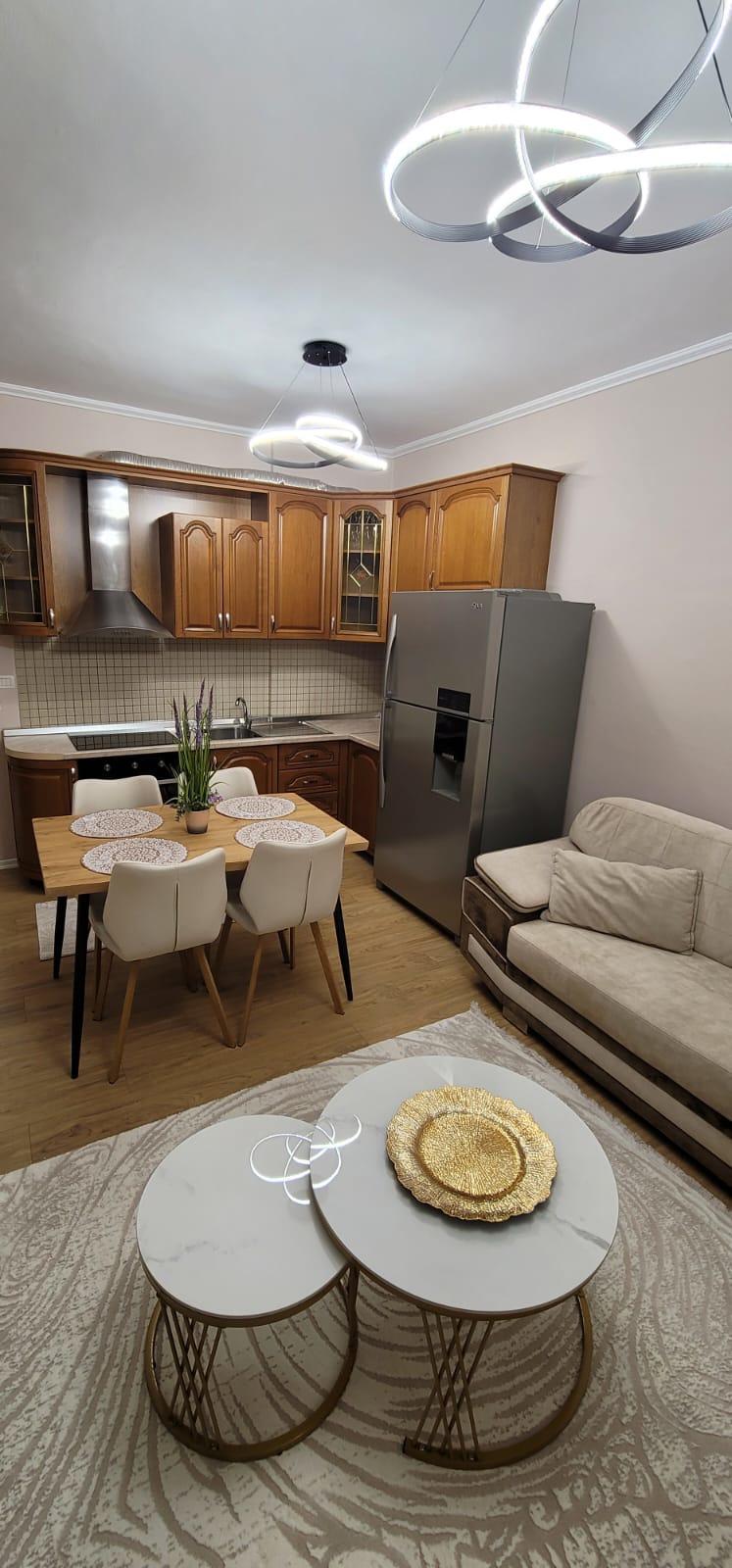 APARTAMENT-ME-QIRA-2+1+2-TE-KRISTAL-CENTER-KOMUNA