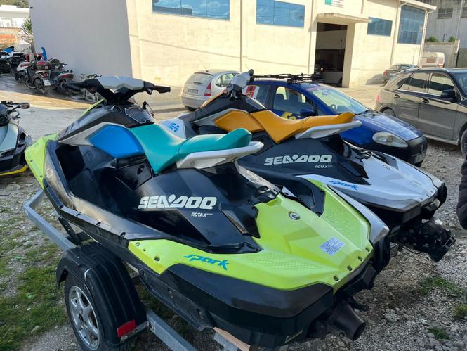 Jet ski spark sea doo 2018