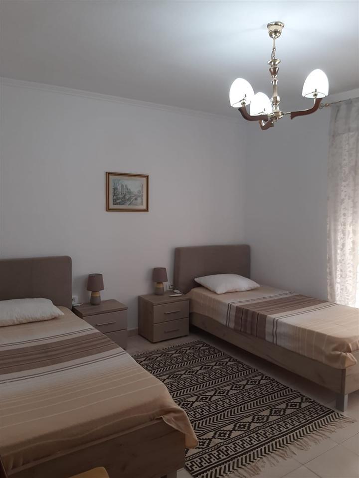 JEPET-ME-QERA-APARTAMENT-2+1-600-EURO-BLLOKU