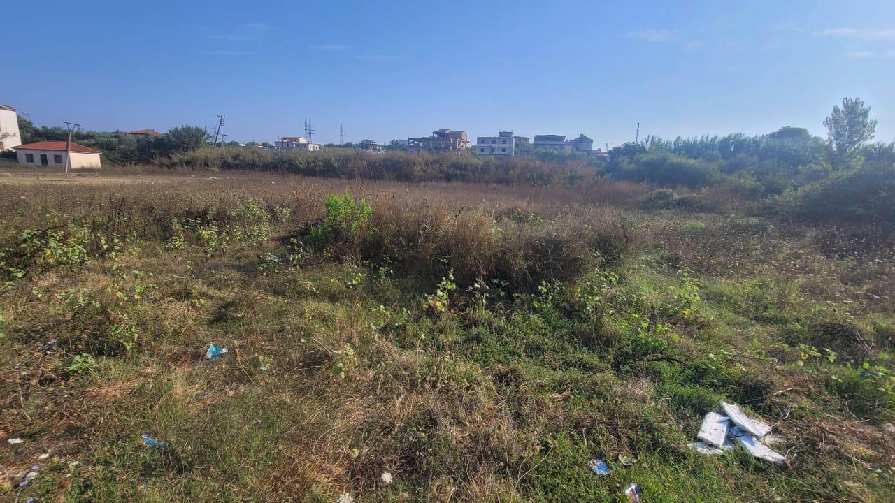 Shitet-toke-prane-Mbikalimit-te-Shkozetit--Durres