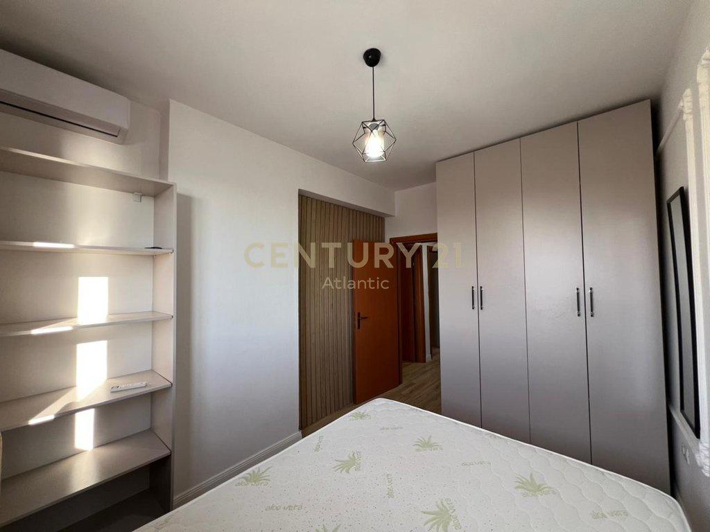 SHITET-APARTAMENT-2+1-I-MOBILUAR-NE-PLAZH-HEKURUDHA-DURRES--