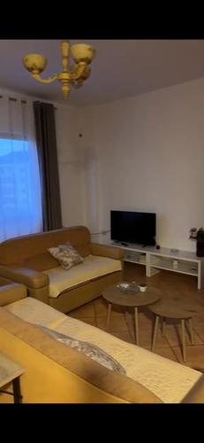 JEPET APARTAMENT ME QERA 2+1 DON BOSKO