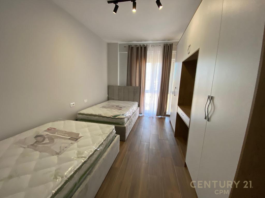 ISH-PROFARMA-XHAMLLIK-JAPIM-ME-QIRA-APARTAMENT-2+1+2
