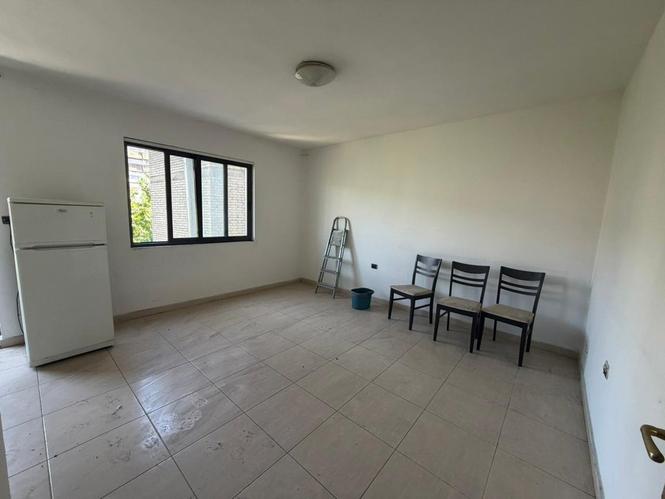 0692268458 Shitet, Apartament 2+1+Depo, Bulevardi Bajram Cur