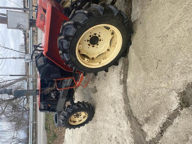 Traktor yanmar