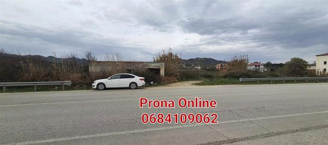 SHITET 2.000 m2 në Përparim rruga Peqin-Elbasan