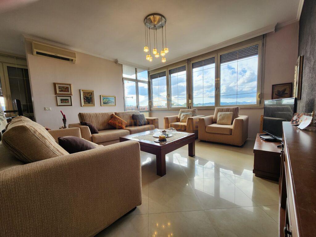 Qera--Apartament-2+1+2--Zogu-i-Zi--Tiranë