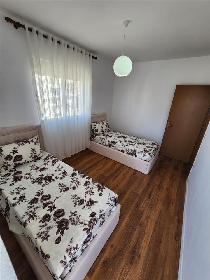 SHITET-APARTAMENT-2+1-PLAZH--DURRES