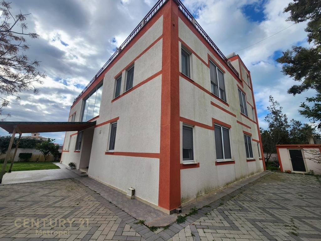 Vilë-6+5-Në-Shitje-në-Periferia-Durrës--Durrës---840000----6