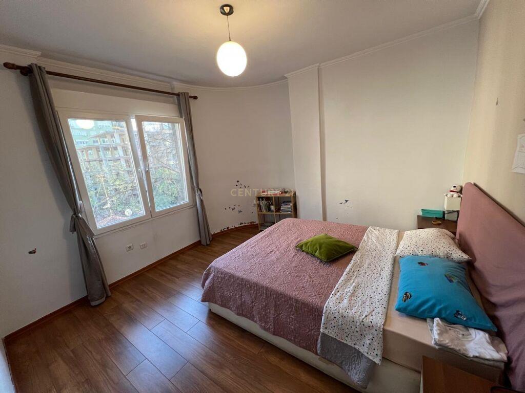 SHITET-APARTAMENT-2+1+2-NE-SUPER-LOKACION--BLLOK-