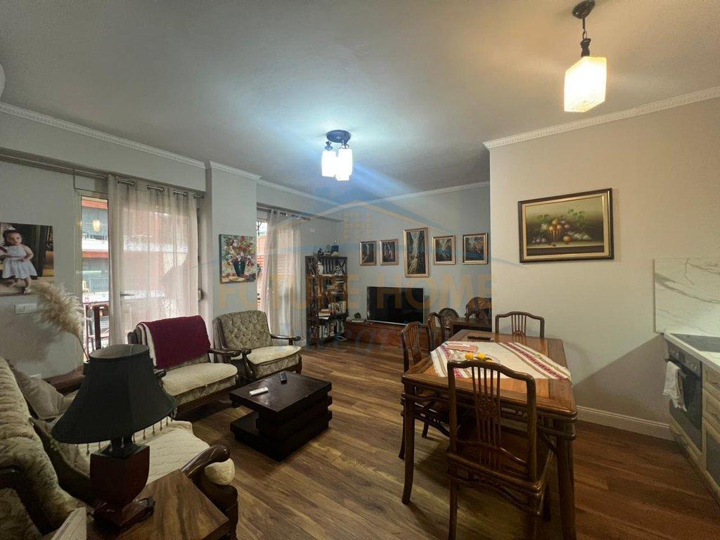 0697863654-Qera--Apartament-2+1--Kompleksi-Delijorgji