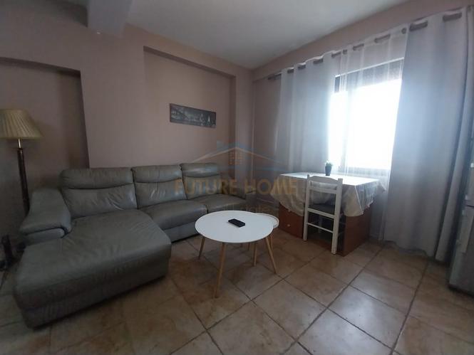 0694603851,Qera, Aartament 3+1+2, Rruga Haxhi Dalliu.