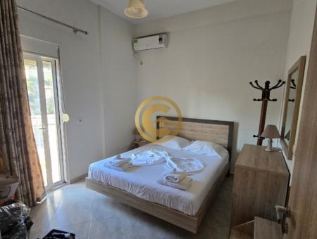 Jepet me qira apartament në Sarandë