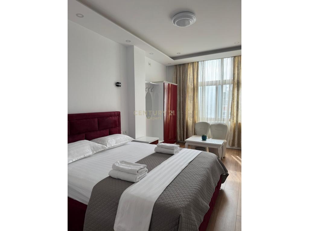 JEPET-ME-QIRA-HOTEL-NE-RRUGEN-E-ELBASANIT-