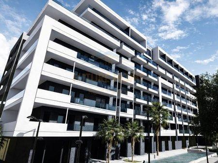 Shitet apartament 1+1