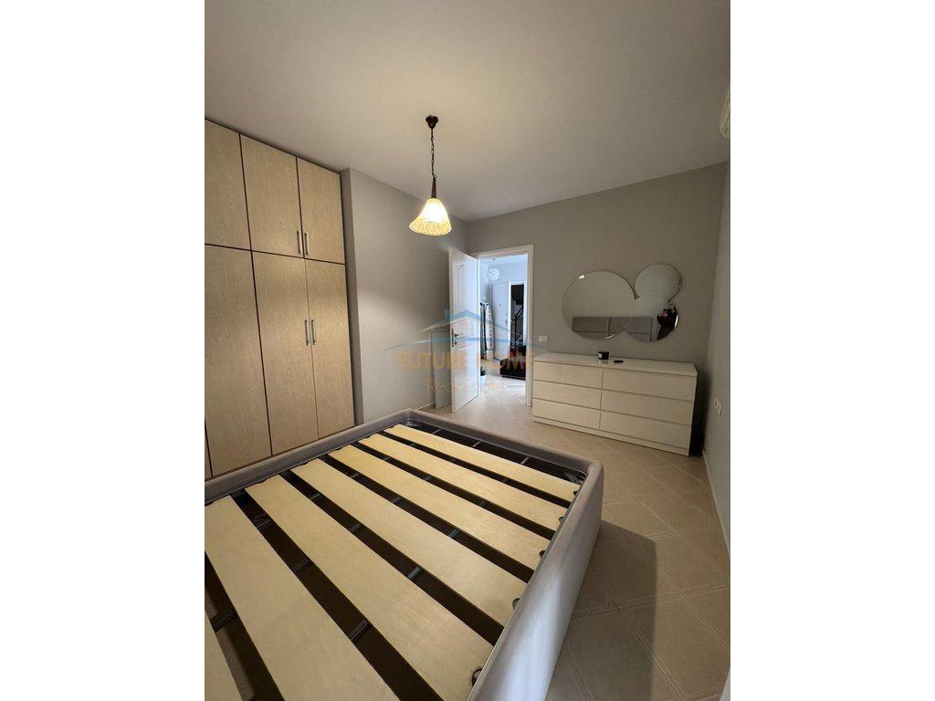 0695136472-Qera-Apartament-1+1--Ish-Parku--Tiranë-