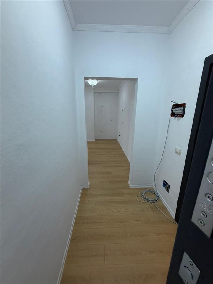 Apartament-2+1-ne-shitje-ne-Fresk-prane-Spar-2
