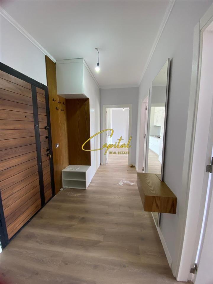 APARTAMENT-ME-QERA-2+1-ISH-STACIONI-TRENIT-55-000-LEKE
