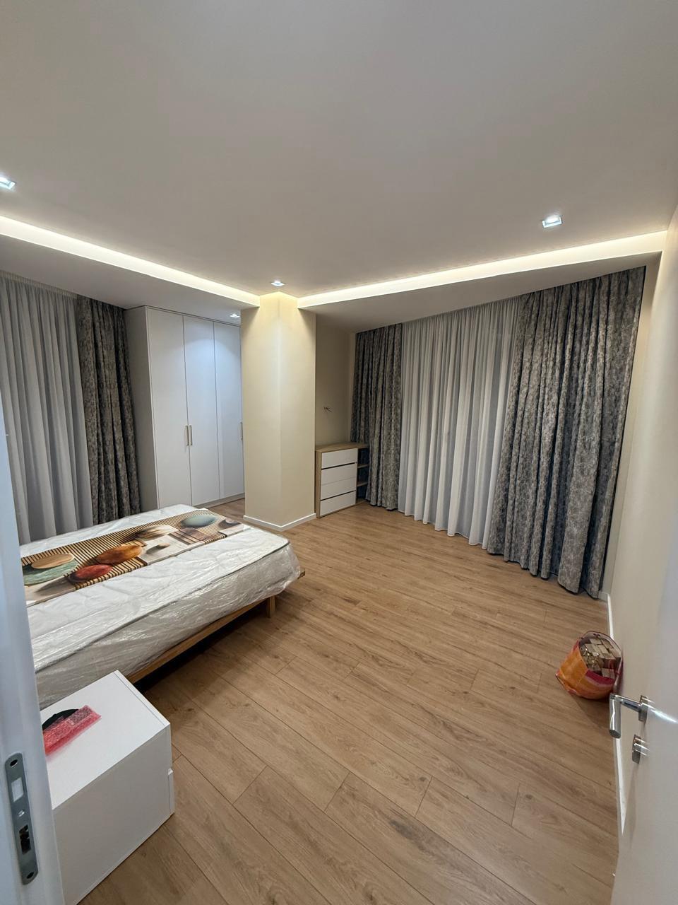 Jepet-me-qira-apartament-2+1----Mine-Peza