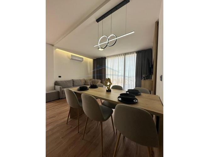 0697048062 SHITET APARTAMENT 2+1+2 NE PLAZH HEKURUDHA