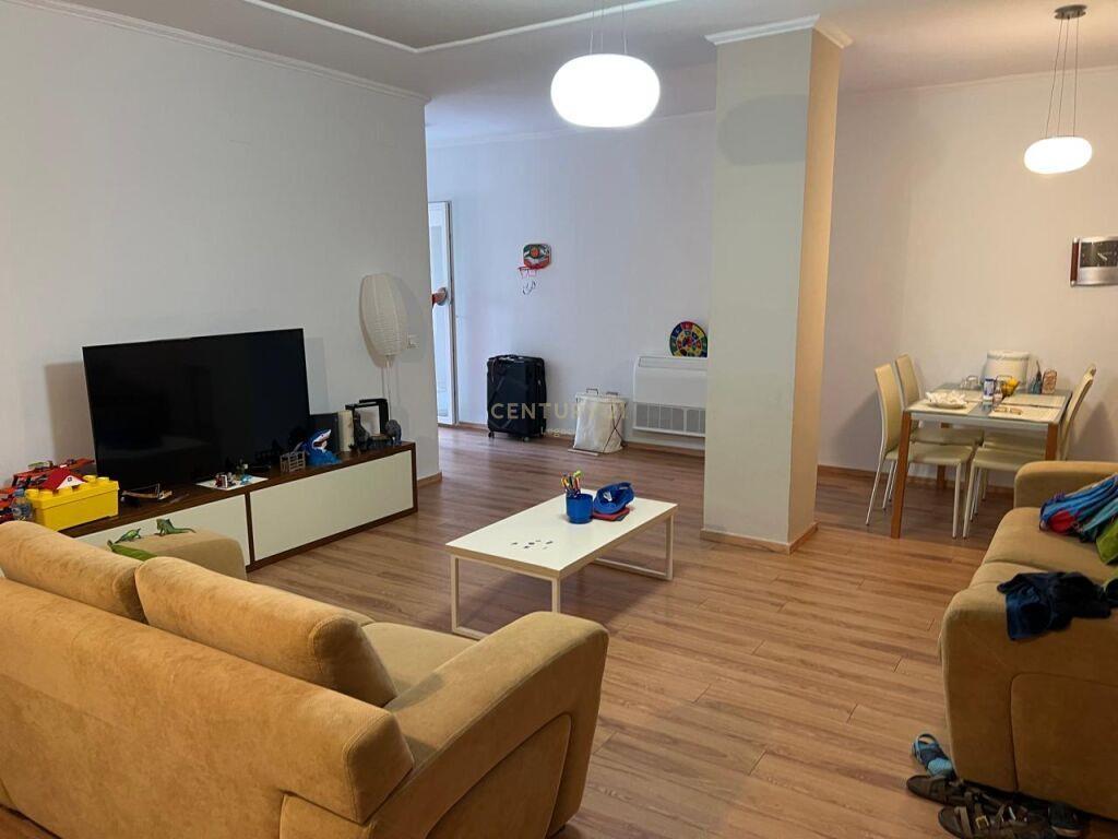 SHITET-APARTAMENT-2+1+2-NE-SUPER-LOKACION--BLLOK-