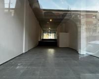 JEPET ME QERA AMBJENT 125M2 300.000 LEKE BARRIKADA