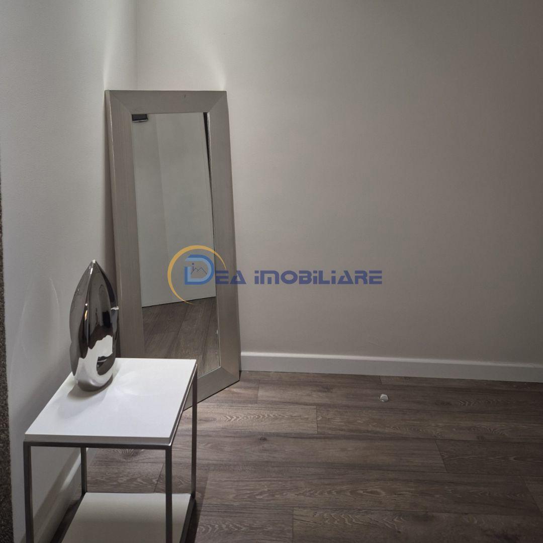 JEPET-ME-QIRA-APARTAMENT-1+1-QENDER-PRANË-AMFITEATRIT