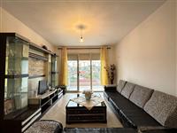 Qira Apartament 3+1+1 Misto Mame €450