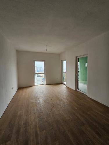 APARTAMENT NE SHITJE 2+1+2 TE TIRANA ENTRY 2