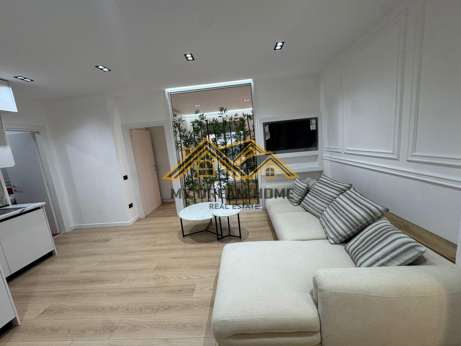 APARTAMENT-1+1-PRANE-STACIONIT-TE-TRENIT-NE-DURRES--PER-SHIT