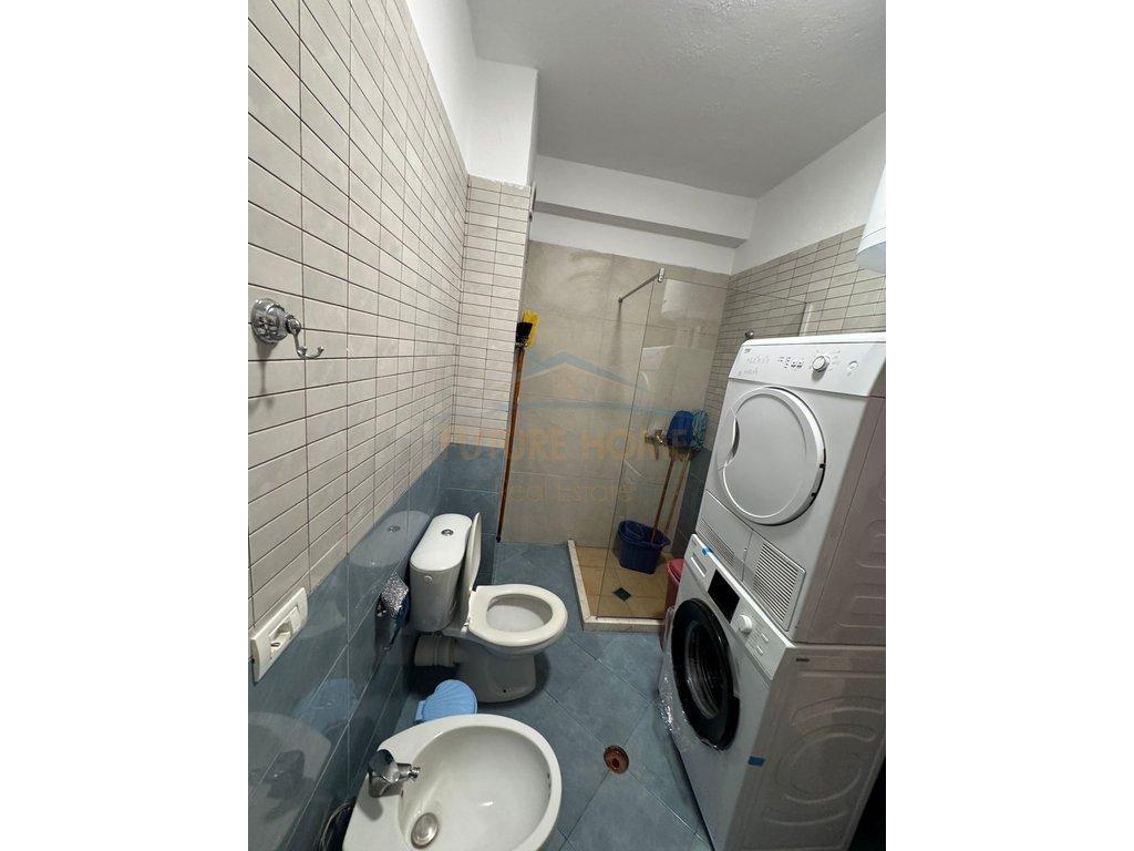 Qera--Garsoniere-e-konvertuar-ne-1+1-Unaza-e-Re--Tiranë-