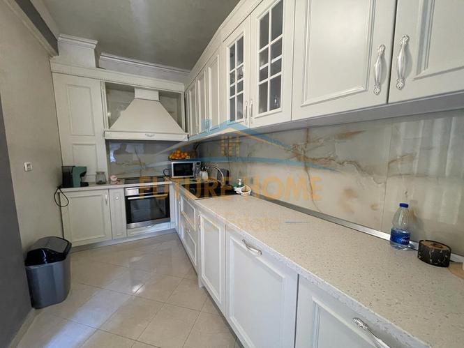 Shitet, Apartament 1+1, Rruga Dritan Hoxha,